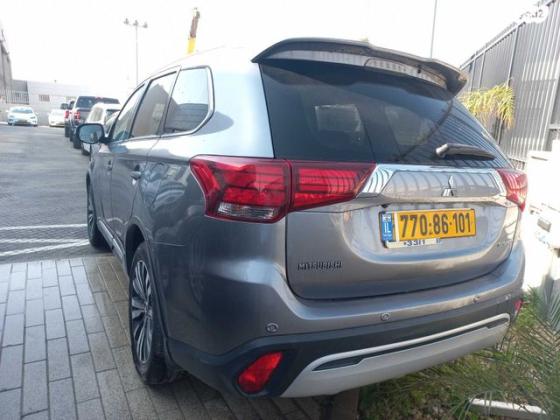 מיצובישי אאוטלנדר 4X4 Elite אוט' 7 מק' 2.0 (150 כ"ס) [2015 ואילך] בנזין 2019 למכירה בבאר שבע