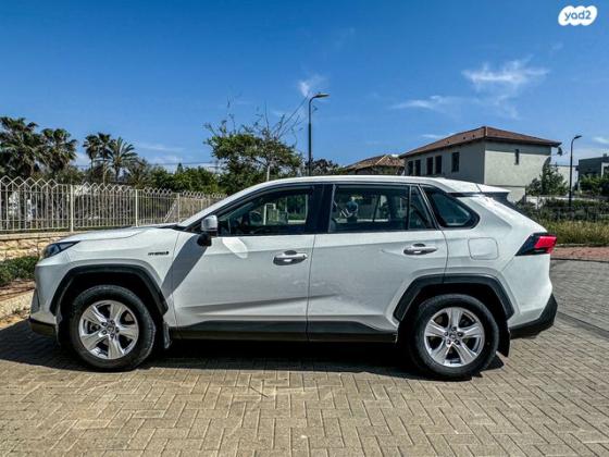 טויוטה RAV4 הייבריד E-volve הייבריד אוט' 2.5 (178 כ''ס) בנזין 2019 למכירה בהרצליה