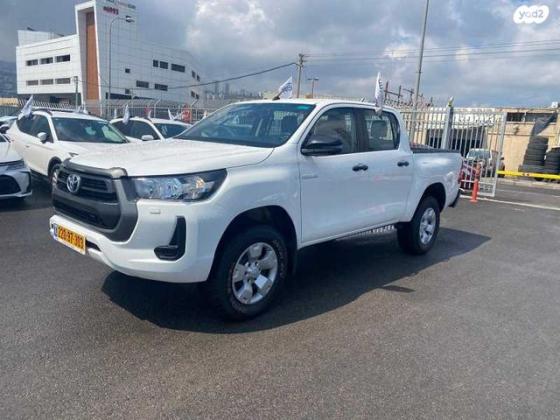 טויוטה היילקס 4X4 4X4 Active דאבל קבינה אוט' דיזל 2.4 (150 כ"ס) דיזל 2022 למכירה בחיפה