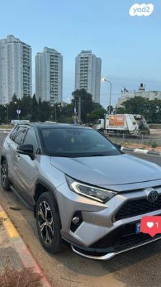 טויוטה RAV4 הייבריד 4X4 E-Motion פלאג-אין אוט' 2.5 (185 כ''ס) היברידי חשמל / בנזין 2021 למכירה ברמלה