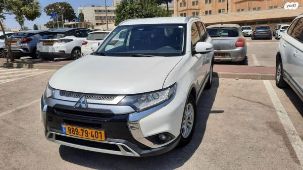 מיצובישי אאוטלנדר Intense אוט' 7 מק' 2.0 (150 כ"ס) בנזין 2020 למכירה בירושלים