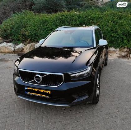 וולוו XC40 T4 Momentum Plus אוט' 2.0 (190 כ''ס) בנזין 2018 למכירה ברמת גן