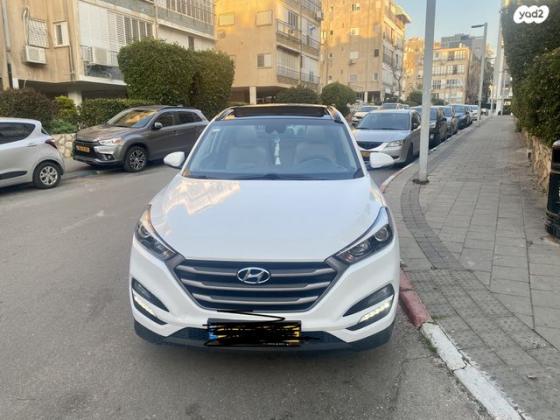 יונדאי טוסון Luxury אוט' בנזין 2.0 (155 כ"ס) בנזין 2018 למכירה בתל אביב יפו