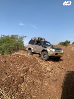 טויוטה לנד קרוזר פרדו קצר 4X4 STD אוט' דיזל 3.0 (125 כ''ס) דיזל 2000 למכירה בנצרת