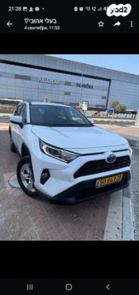 טויוטה RAV4 הייבריד XLE הייבריד אוט' 2.5 (178 כ''ס) בנזין 2022 למכירה ברחובות