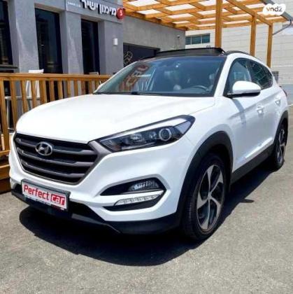 יונדאי טוסון Luxury אוט' בנזין 2.0 (155 כ"ס) בנזין 2018 למכירה בפתח תקווה