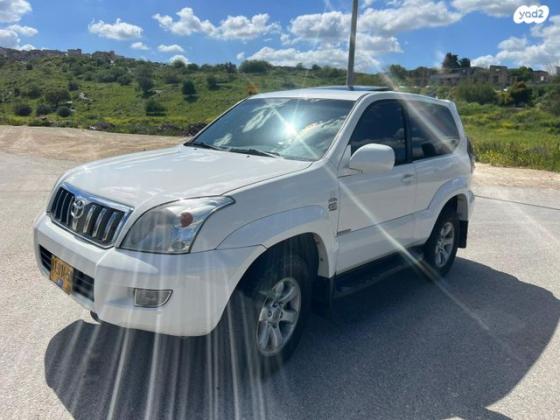 טויוטה לנד קרוזר קצר 4X4 Premium אוט' דיזל 3.0 (173 כ''ס) דיזל 2005 למכירה בכפר חסידים א'