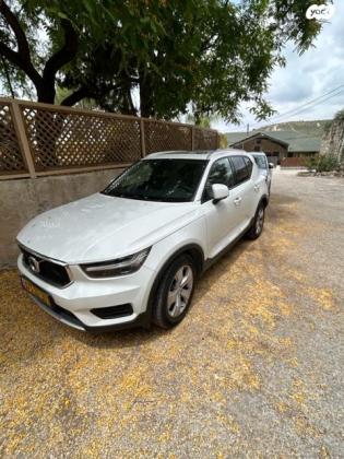 וולוו XC40 T4 Momentum אוט' 2.0 (190 כ''ס) בנזין 2019 למכירה בתל אביב יפו