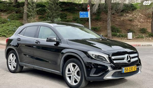 מרצדס GLA 4X4 GLA250 4MATIC Urban אוט' 2.0 (211 כ''ס) בנזין 2016 למכירה בירושלים