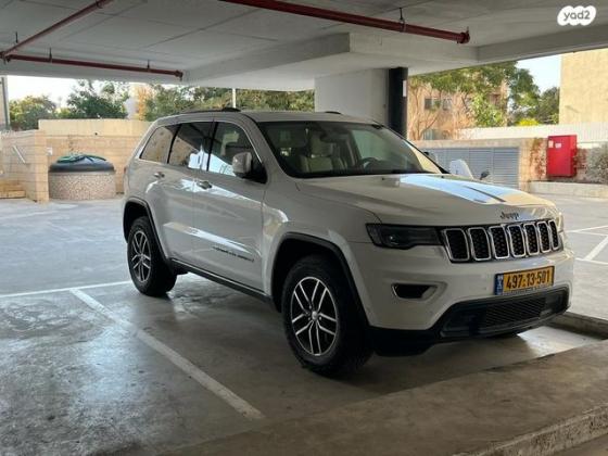 ג'יפ / Jeep גרנד צ'ירוקי 4X4 Laredo + SR אוט' 3.6 (282 כ''ס) בנזין 2018 למכירה ברחובות