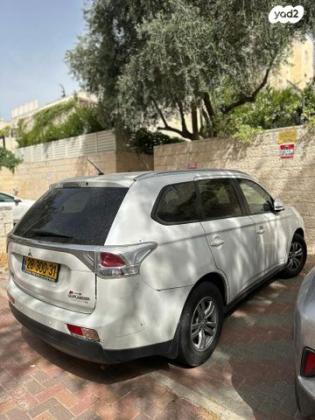 מיצובישי אאוטלנדר Instyle אוט' 5 מק' 2.0 (150 כ"ס) בנזין 2014 למכירה במבשרת ציון