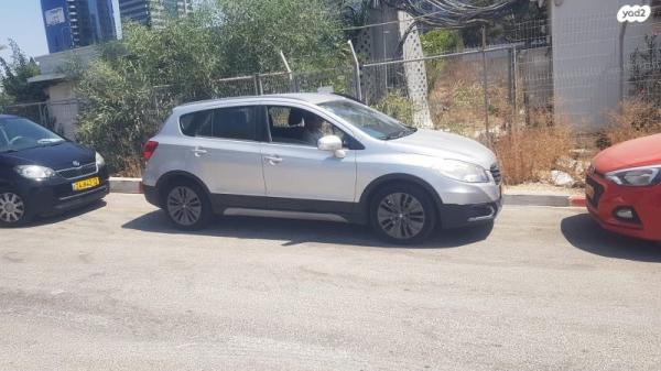 סוזוקי SX4 קרוסאובר GLX אוט' 1.6 (118 כ''ס) בנזין 2016 למכירה בפתח תקווה