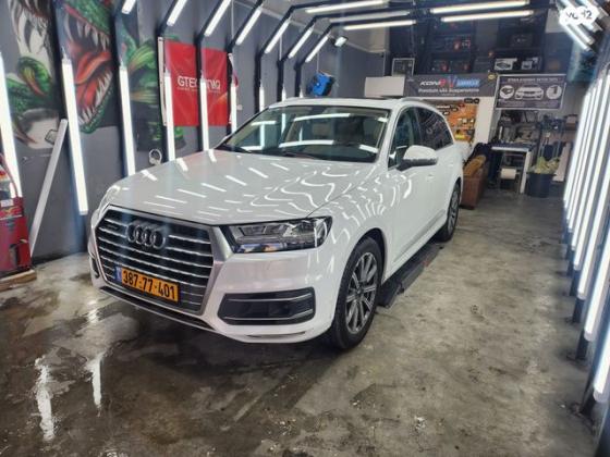 אאודי Q7 4X4 Limited אוט' דיזל 7 מק' 3.0 (272 כ''ס) דיזל 2018 למכירה בחיפה