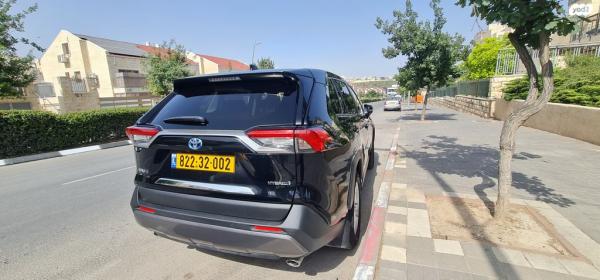 טויוטה RAV4 הייבריד E-xperience הייבריד 5 דל' אוט' 2.5 (178 כ''ס) בנזין 2021 למכירה בבית שמש