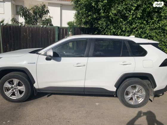 טויוטה RAV4 הייבריד E-xperience הייבריד 5 דל' אוט' 2.5 (178 כ''ס) בנזין 2019 למכירה בפרדס חנה כרכור