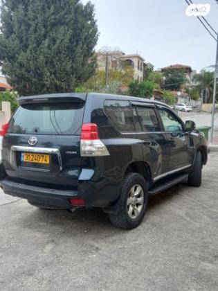 טויוטה לנד קרוזר ארוך 4X4 Luxury אוט' דיזל 7 מק' 3.0 (173 כ''ס) דיזל 2011 למכירה בבאקה אל ע'רביה