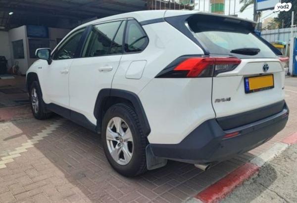 טויוטה RAV4 הייבריד E-volve הייבריד אוט' 2.5 (178 כ''ס) בנזין 2019 למכירה בנס ציונה