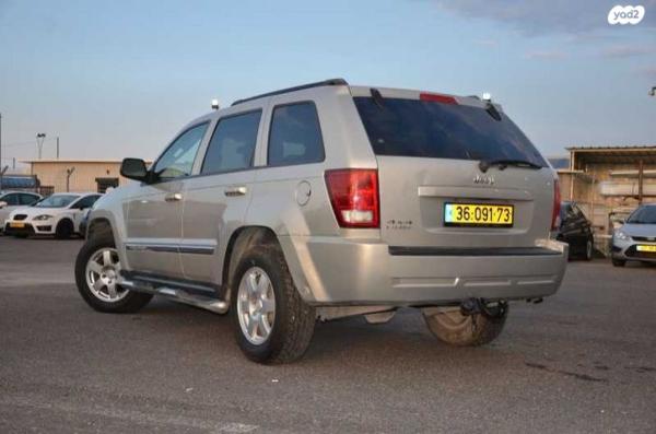 ג'יפ / Jeep גרנד צ'ירוקי 4X4 Laredo אוט' 3.7 (209 כ''ס) בנזין 2010 למכירה בעפולה