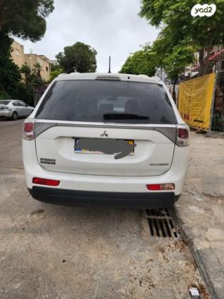 מיצובישי אאוטלנדר Instyle אוט' 7 מק' 2.0 (150 כ"ס) בנזין 2015 למכירה בחיפה