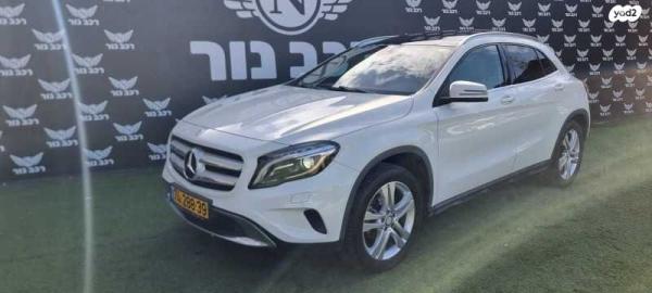 מרצדס GLA GLA200 Urban אוט' 1.6 (156 כ''ס) [2014-2017] בנזין 2017 למכירה בבאקה אל ע'רביה