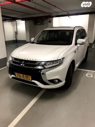 מיצובישי אאוטלנדר PHEV 4X4 Luxury הייבריד אוט' 5 מק' 2.0 (121 כ"ס) היברידי חשמל / בנזין 2018 למכירה בתל אביב יפו