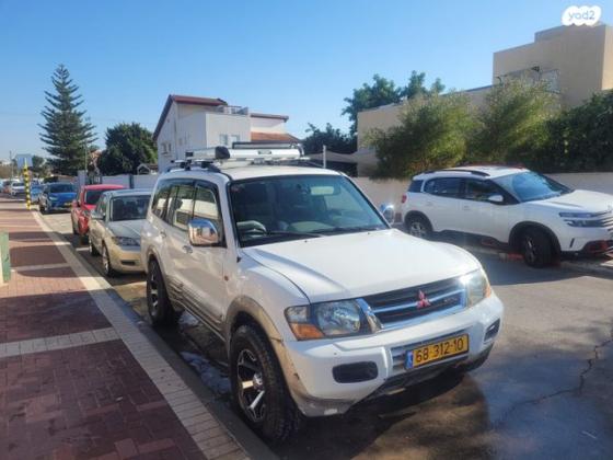 מיצובישי פג'רו ארוך 4X4 GLS אוט' דיזל 7 מק' 3.2 (160 כ''ס) דיזל 2001 למכירה בנס ציונה