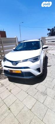 טויוטה RAV4 ארוך 4X4 GLI MC אוט' 2.0 (152 כ"ס) בנזין 2016 למכירה באום אל פחם