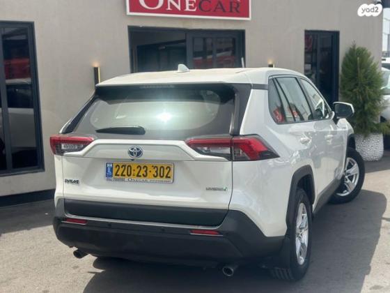 טויוטה RAV4 הייבריד E-volve הייבריד אוט' 2.5 (178 כ''ס) בנזין 2020 למכירה בראשון לציון