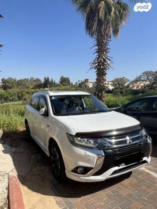 מיצובישי אאוטלנדר PHEV 4X4 Luxury הייבריד אוט' 5 מק' 2.0 (121 כ"ס) היברידי חשמל / בנזין 2017 למכירה בפתח תקווה