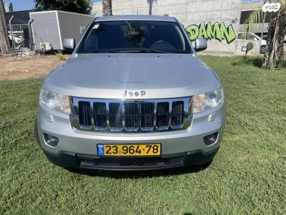 ג'יפ / Jeep גרנד צ'ירוקי 4X4 Laredo אוט' דיזל 3.0 (241 כ''ס) דיזל 2011 למכירה בתל אביב יפו