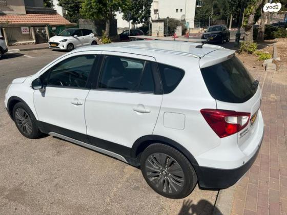 סוזוקי SX4 קרוסאובר GLX אוט' 1.6 (118 כ''ס) בנזין 2016 למכירה בחיפה