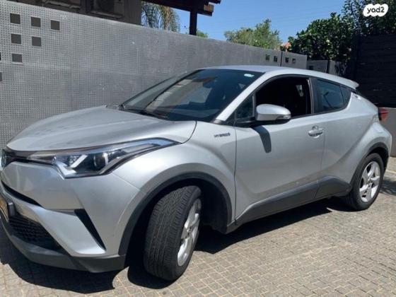 טויוטה C-HR City הייבריד אוט' 1.8 (98 כ"ס) בנזין 2017 למכירה בבאר יעקב