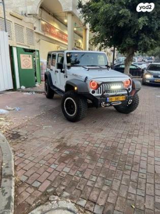 ג'יפ / Jeep רנגלר ארוך 4X4 Unlimited Sport אוט' 3.6 (280 כ''ס) ק'-2 בנזין 2012 למכירה בנצרת