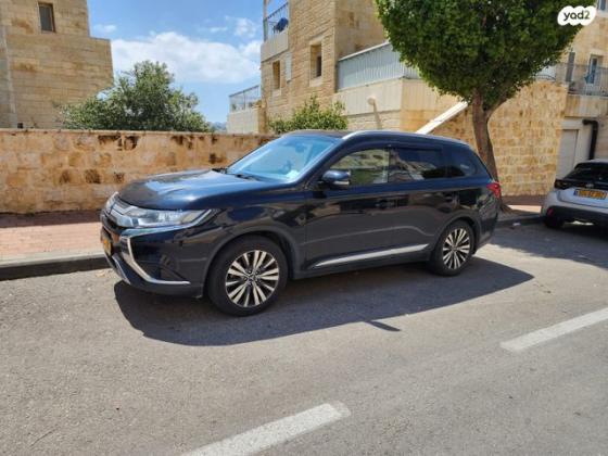 מיצובישי אאוטלנדר Instyle אוט' 7 מק' 2.0 (150 כ"ס) בנזין 2019 למכירה בירושלים