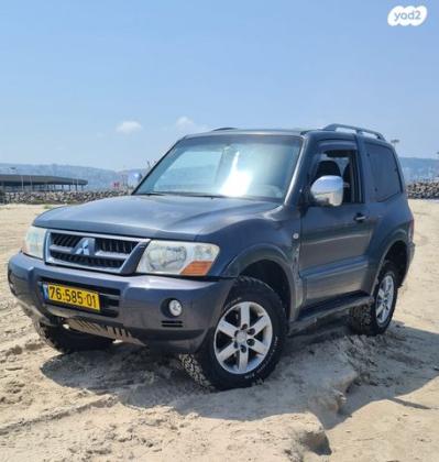 מיצובישי פג'רו קצר 4X4 Dakar אוט' דיזל 5 מק' 3.2 (160 כ''ס) דיזל 2005 למכירה בחיפה