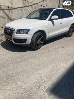 אאודי Q5 4X4 Executive אוט' 2.0 (211 כ''ס) בנזין 2012 למכירה במעלה עירון