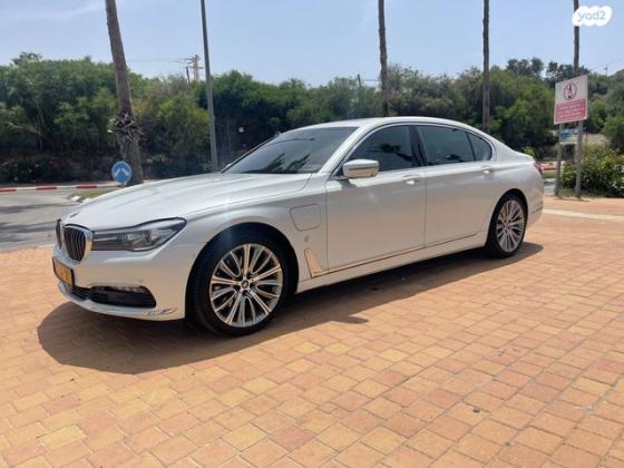 ב.מ.וו סדרה 7 740LE IPer Luxury הייבריד אוט' 2.0 (326 כ''ס) היברידי חשמל / בנזין 2017 למכירה בראשון לציון