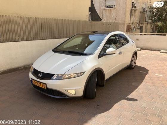 הונדה סיוויק האצ'בק החדשה Sport אוט' 1.8 (140 כ''ס) בנזין 2011 למכירה בחיפה