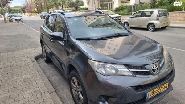 טויוטה RAV4 ארוך 4X4 GLI אוט' 2.0 (151 כ''ס) בנזין 2016 למכירה בהוד השרון