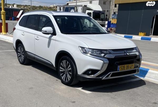 מיצובישי אאוטלנדר Instyle אוט' 7 מק' 2.0 (150 כ"ס) בנזין 2019 למכירה במיתר u002F כרמית