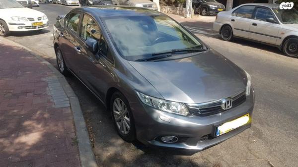 הונדה סיוויק סדאן החדשה Executive אוט' 1.8 (142 כ"ס) בנזין 2013 למכירה ברחובות