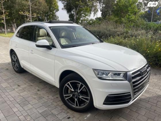 אאודי Q5 4X4 Tech Pack אוט' 2.0 (252 כ"ס) בנזין 2018 למכירה ברמת גן