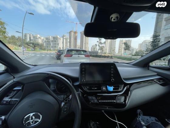 טויוטה C-HR Chic הייבריד אוט' 1.8 (98 כ"ס) בנזין 2020 למכירה בבאר יעקב