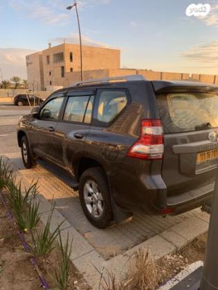 טויוטה לנד קרוזר ארוך 4X4 Luxury אוט' דיזל 7 מק' 2.8 (177 כ"ס) דיזל 2017 למכירה בשובה