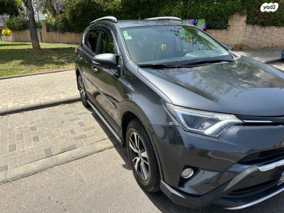 טויוטה RAV4 ארוך 4X4 Premium MC אוט' 2.0 (152 כ''ס) בנזין 2016 למכירה בפתח תקווה