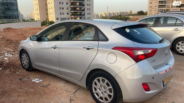 יונדאי i30 Inspire אוט' 1.6 (135 כ"ס) בנזין 2013 למכירה בפתח תקווה