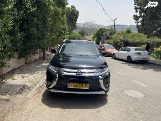 מיצובישי אאוטלנדר Premium אוט' 7 מק' 2.0 (150 כ''ס) בנזין 2016 למכירה במוצא עילית