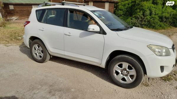 טויוטה RAV4 ארוך 4X4 GLI אוט' 2.0 (158 כ''ס) בנזין 2009 למכירה ביקנעם