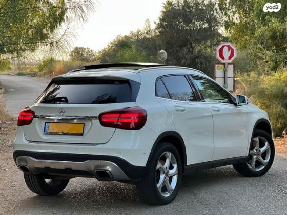 מרצדס GLA 4X4 GLA220 4MATIC Urban אוט' 2.0 (184 כ"ס) בנזין 2017 למכירה בקרית אתא