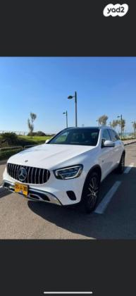 מרצדס GLC 4X4 GLC300E 4MATIC Premium אוט' 2.0 (211 כ''ס) היברידי חשמל / בנזין 2020 למכירה בנתניה